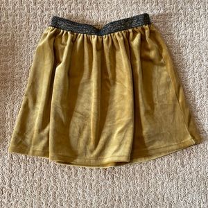 Euc Gold velvet skirt with black band from Tea!